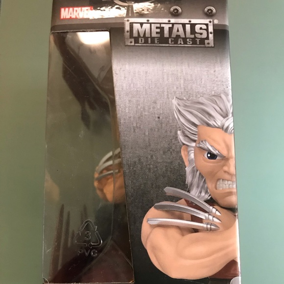 Loot crate X-men wolverine figure - Picture 2 of 2